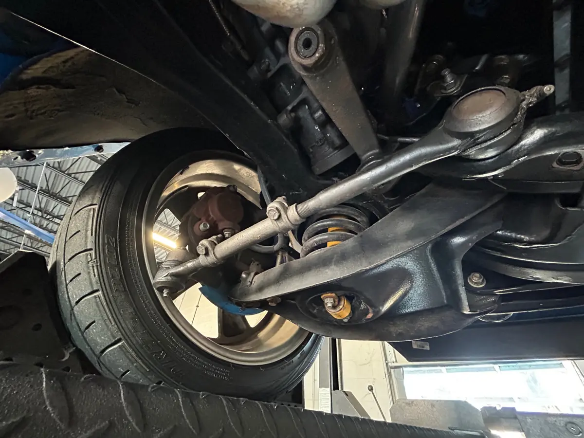 Vehicle photo 35