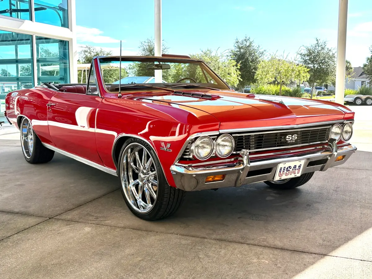Vehicle photo 3