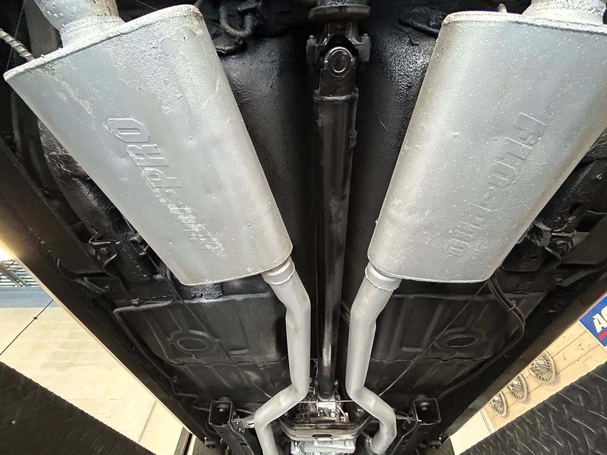 Vehicle photo 45