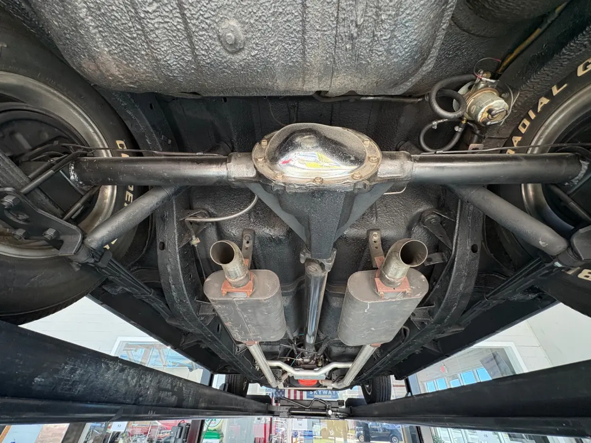 Vehicle photo 42