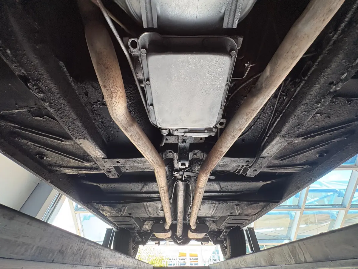 Vehicle photo 55