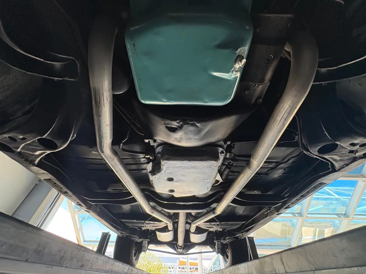 Vehicle photo 58