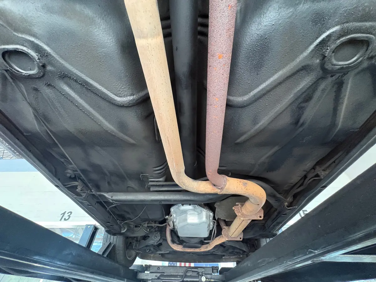 Vehicle photo 45