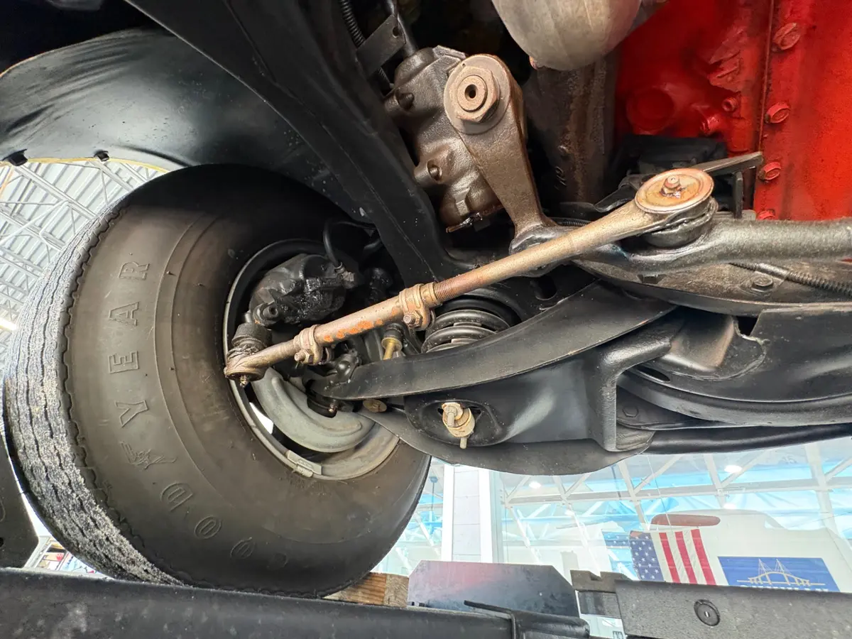 Vehicle photo 60