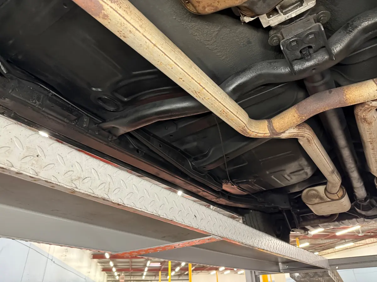 Vehicle photo 41