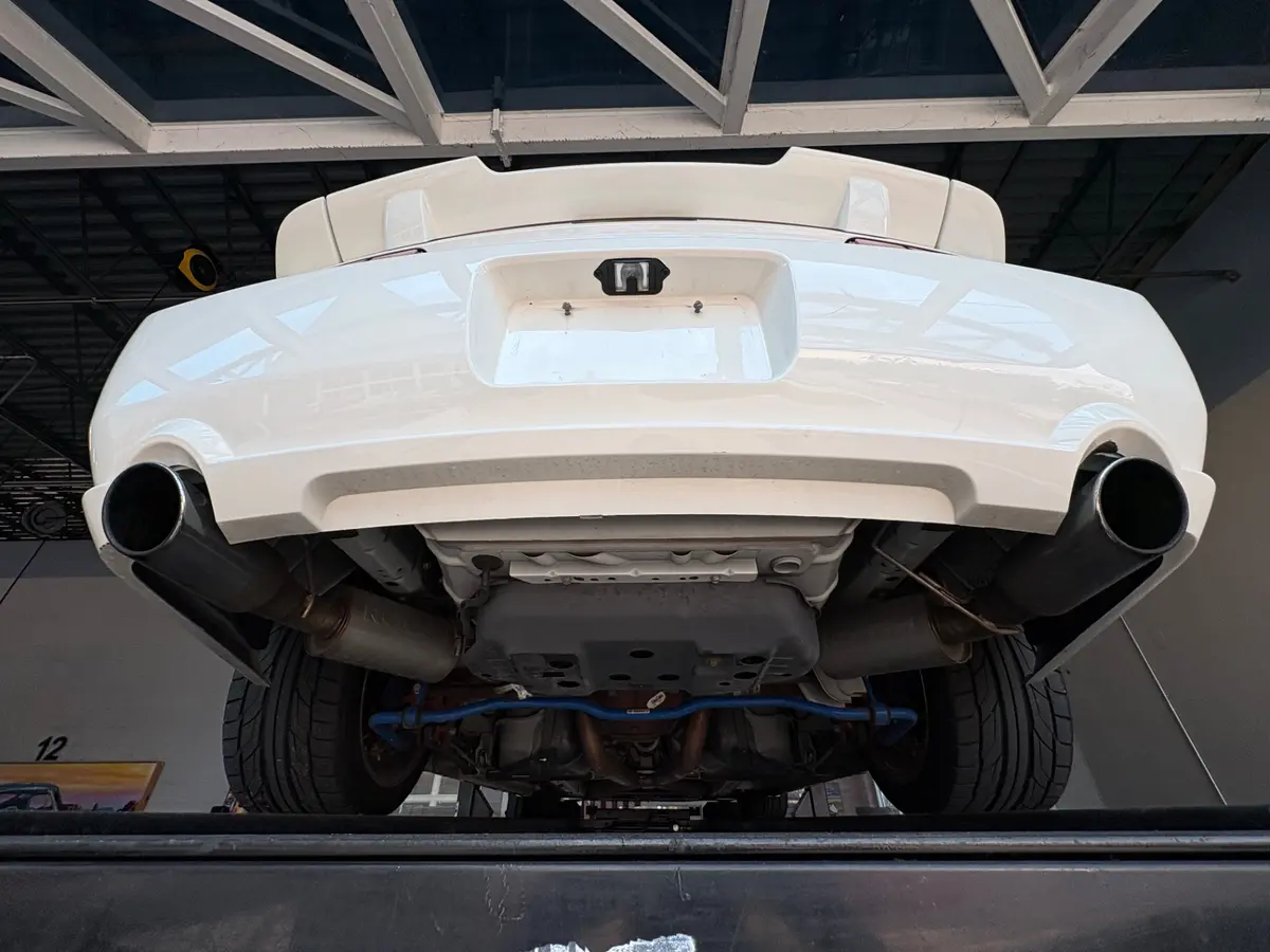 Vehicle photo 45