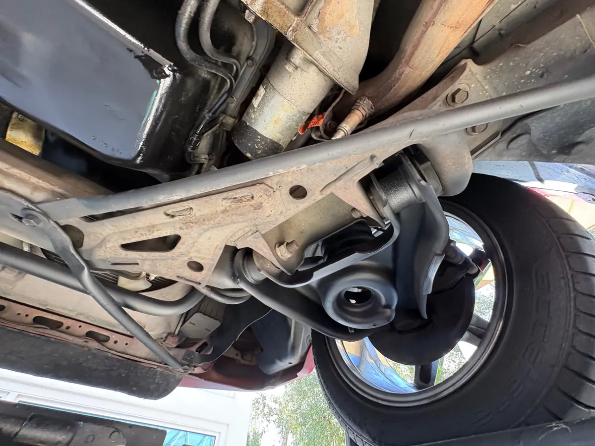 Vehicle photo 57