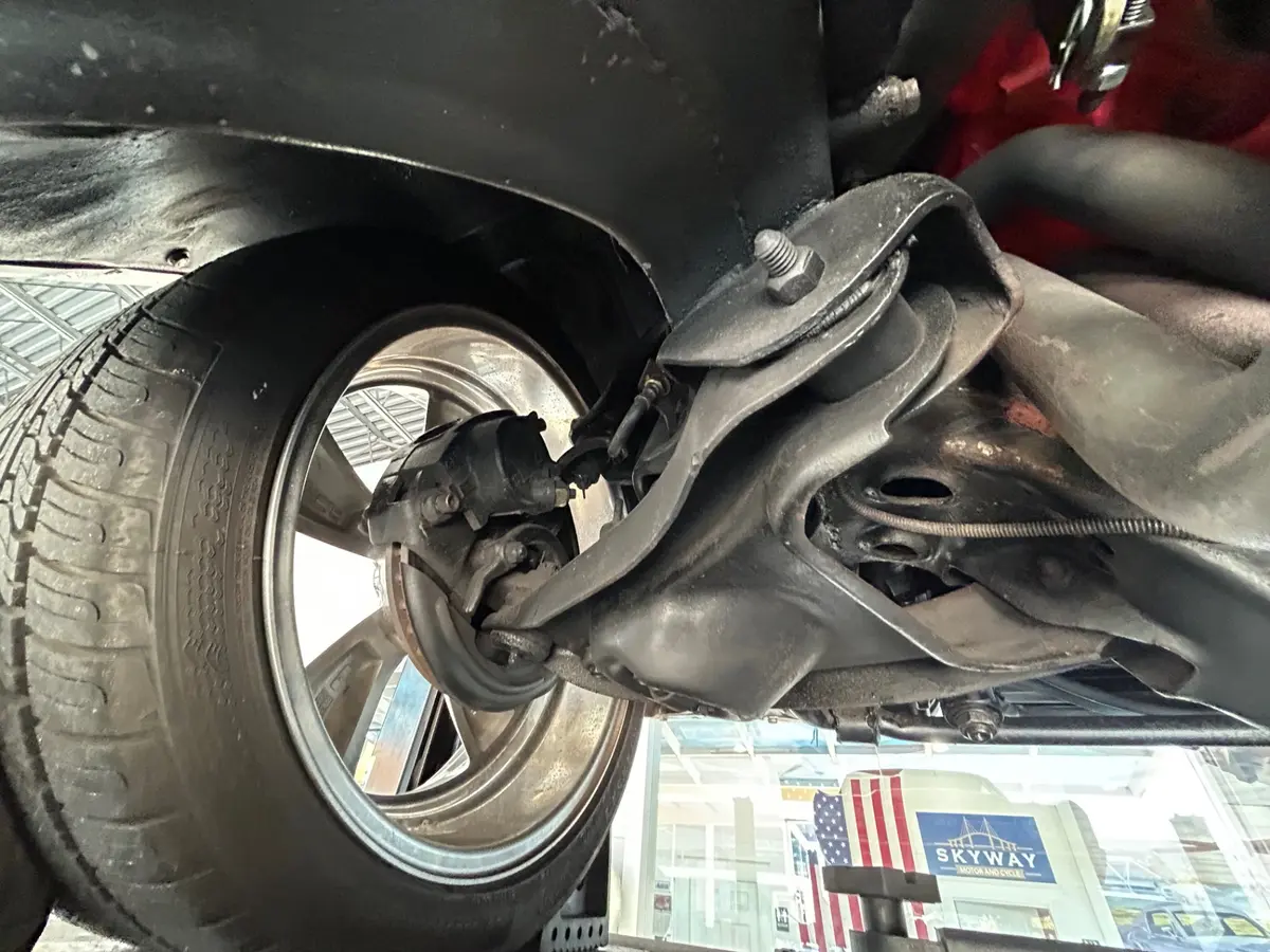 Vehicle photo 47