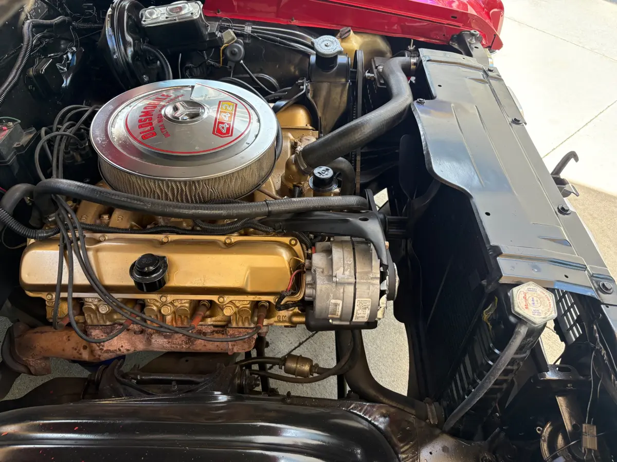 Vehicle photo 32