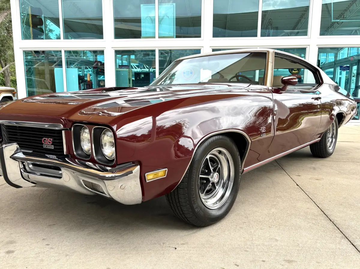 Vehicle photo 12