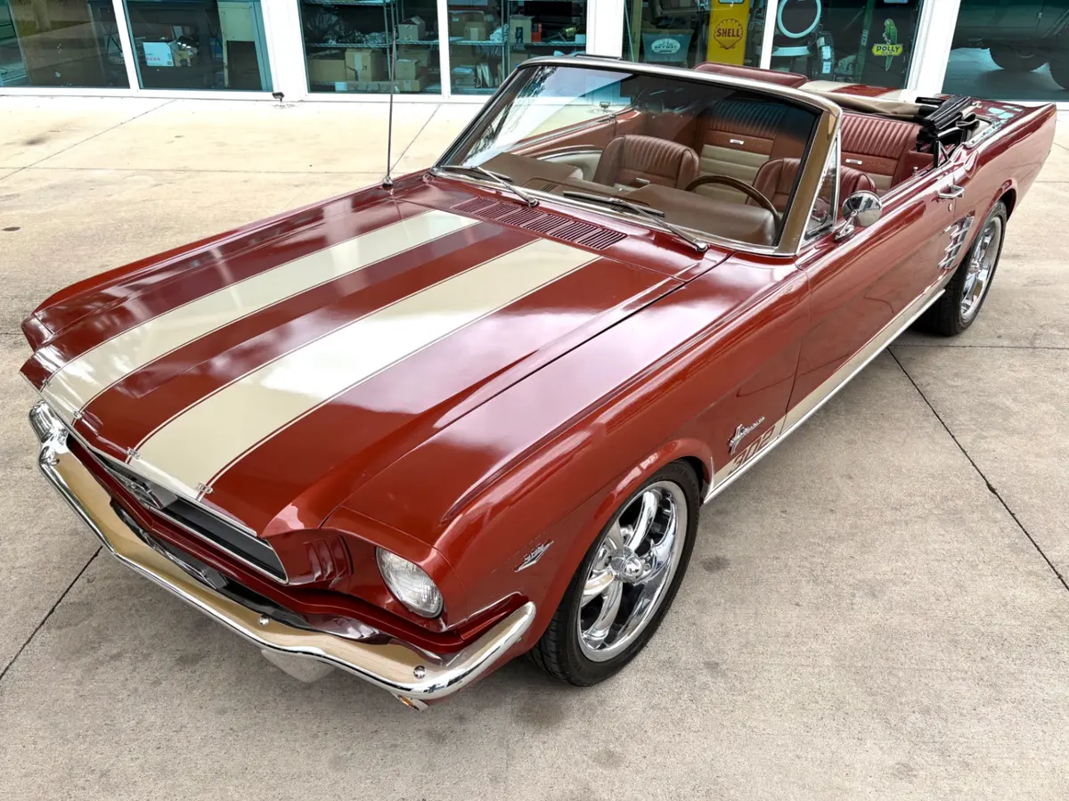 Vehicle photo 20