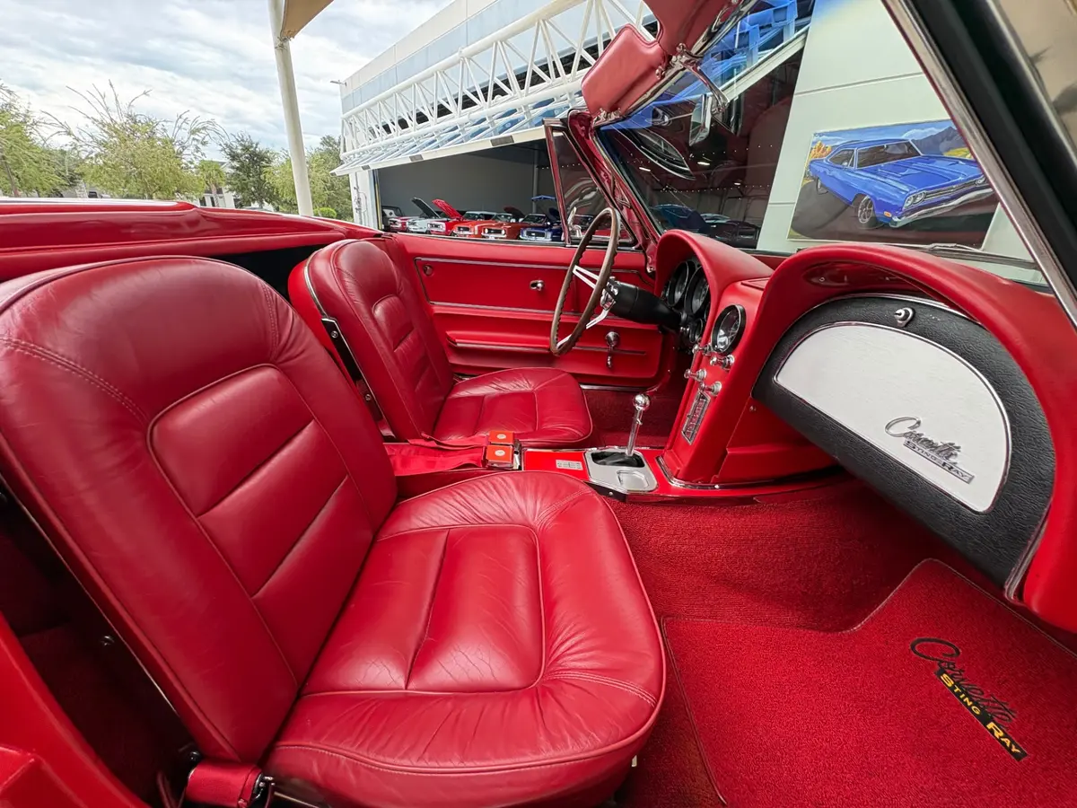 Vehicle photo 50