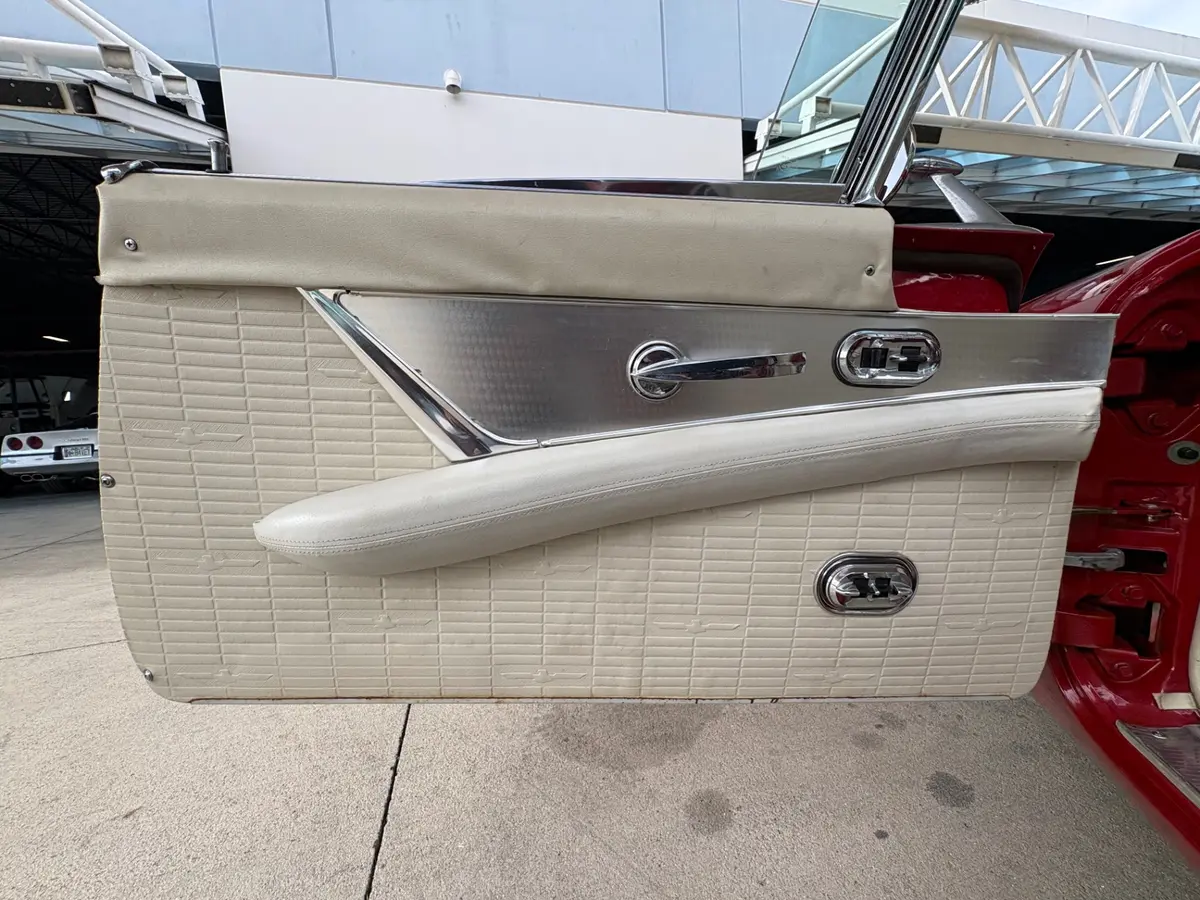 Vehicle photo 39