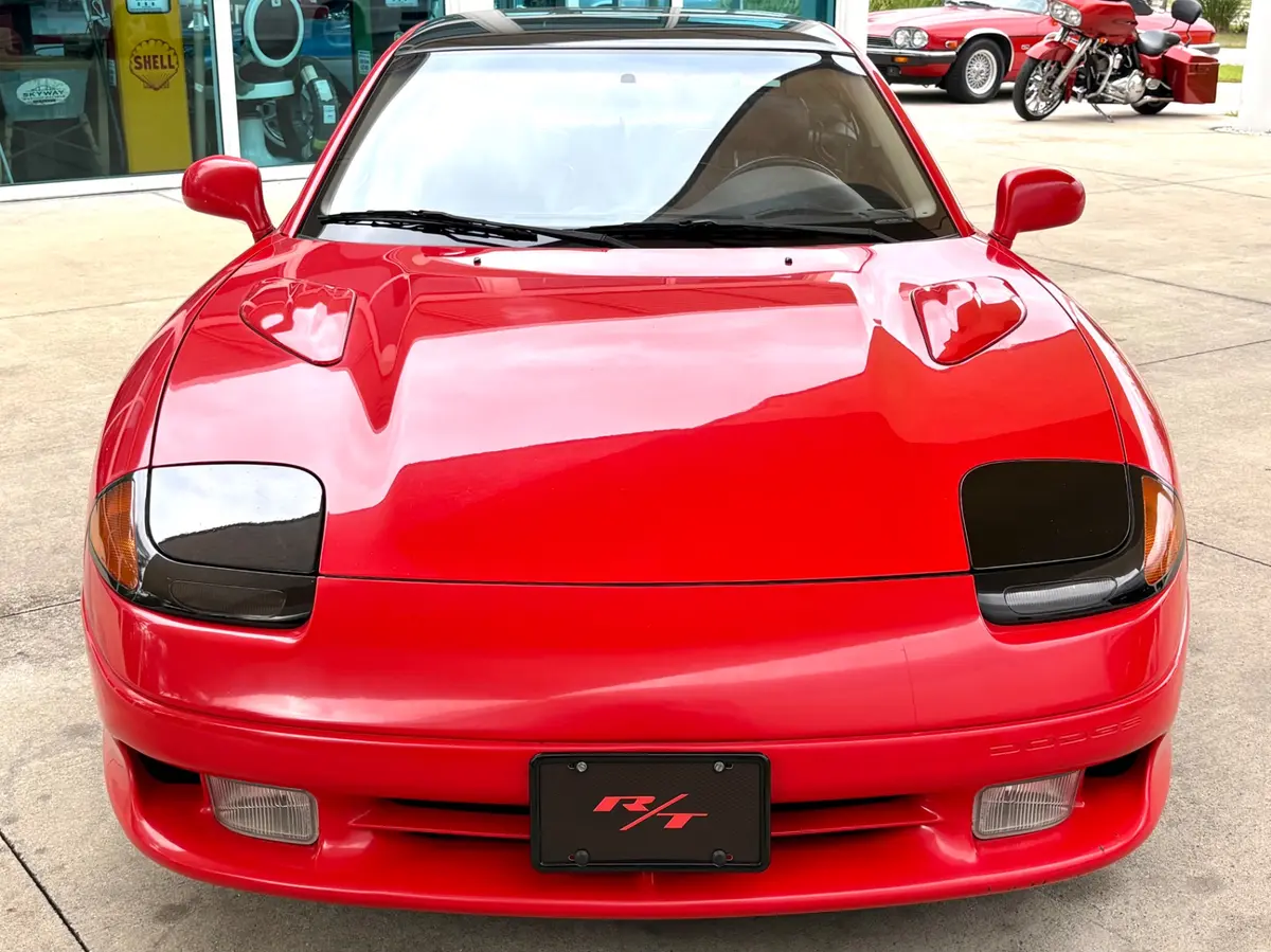 Vehicle photo 3