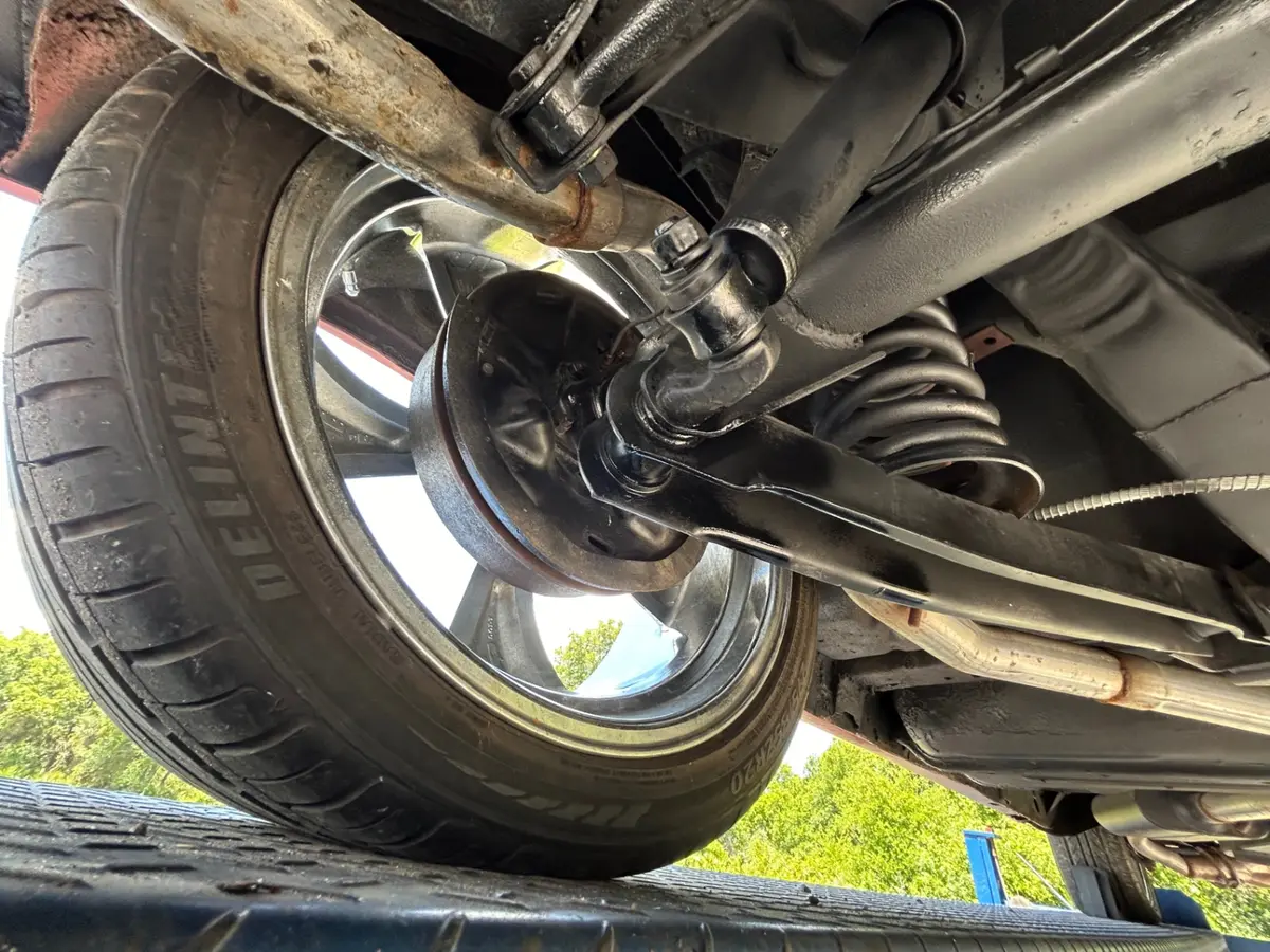 Vehicle photo 42