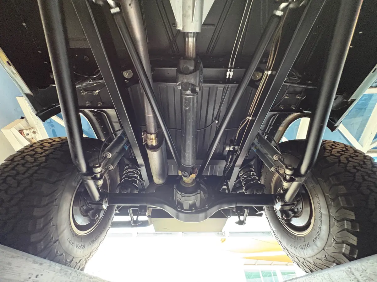 Vehicle photo 70