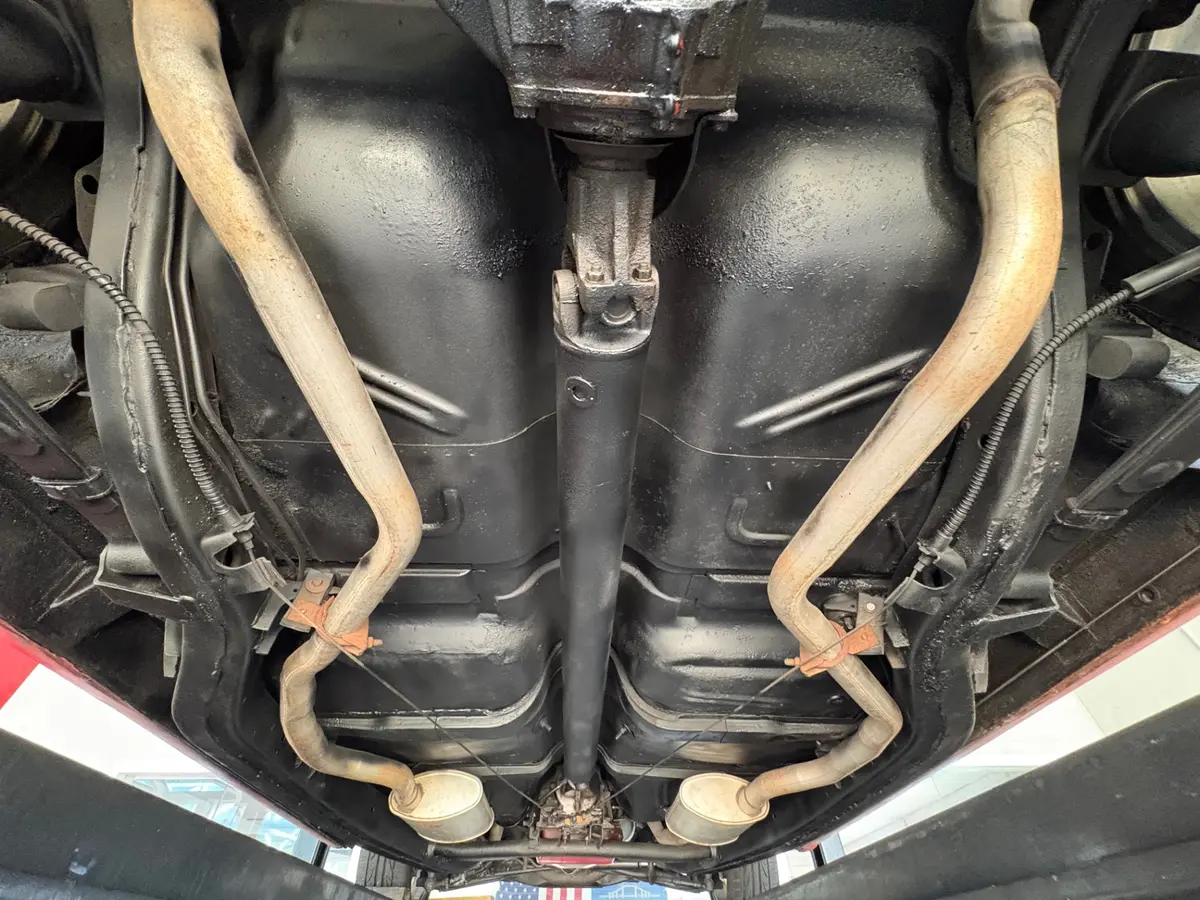 Vehicle photo 45