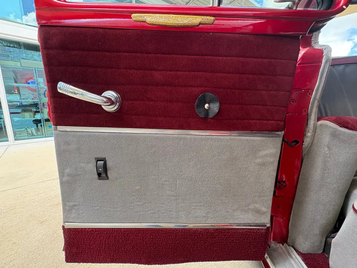 Vehicle photo 39