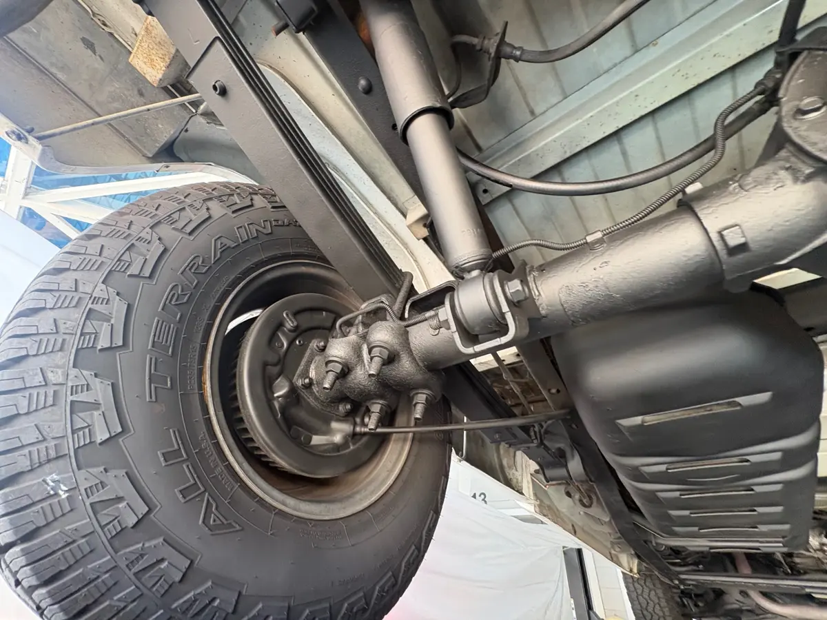 Vehicle photo 42