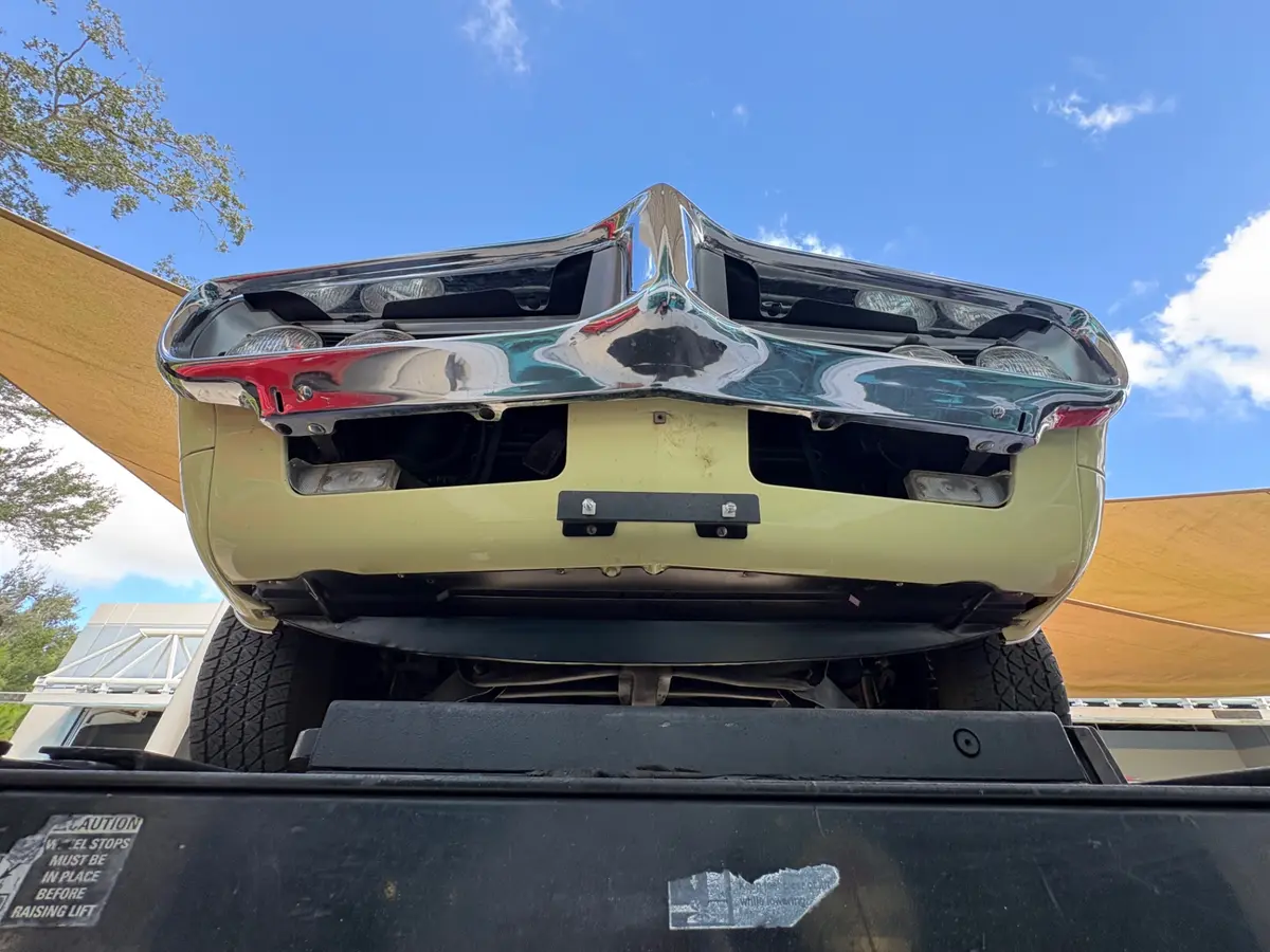 Vehicle photo 56