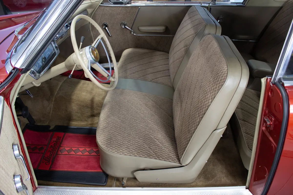 Vehicle photo 24