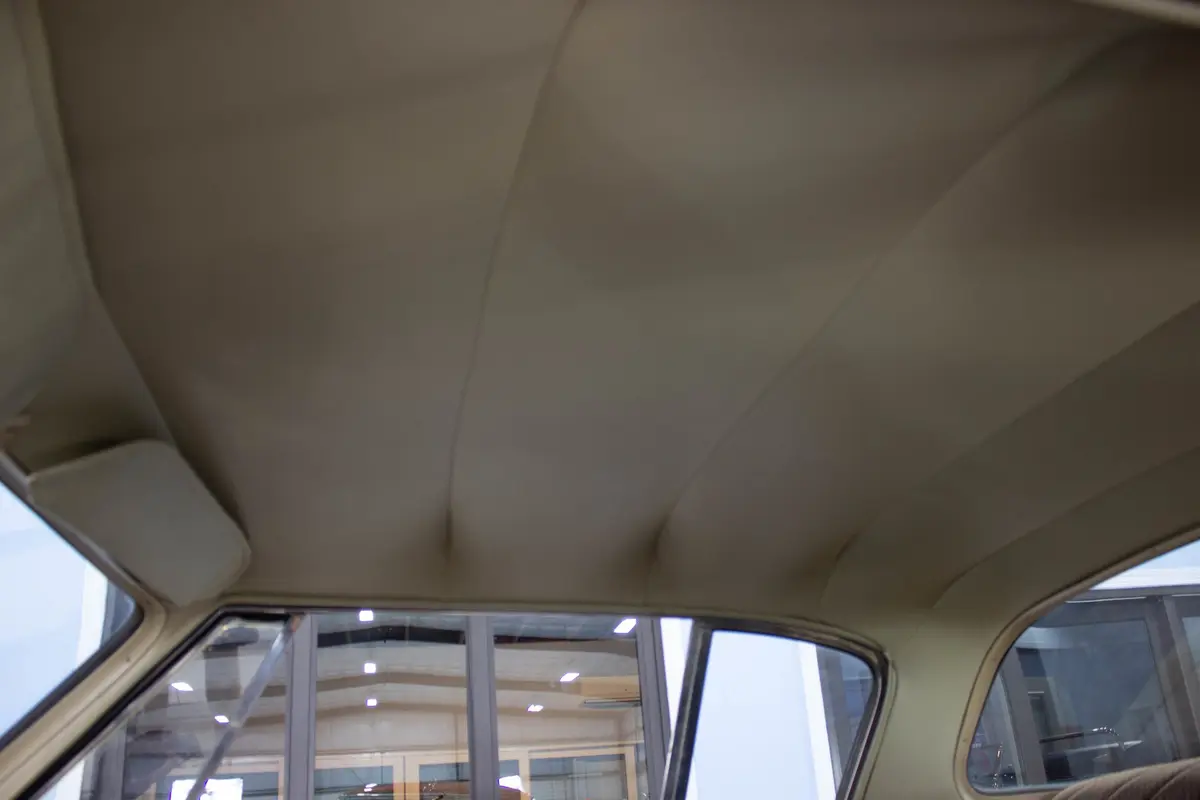 Vehicle photo 29