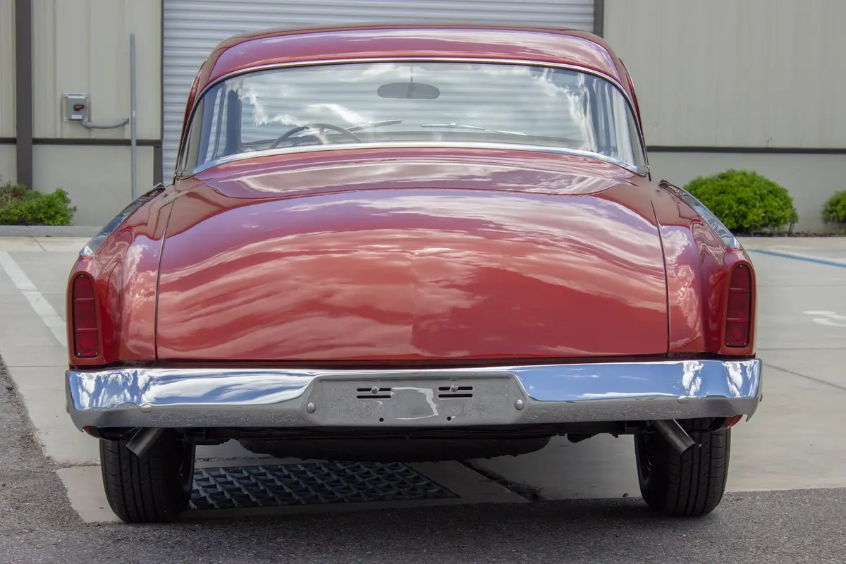Vehicle photo 38