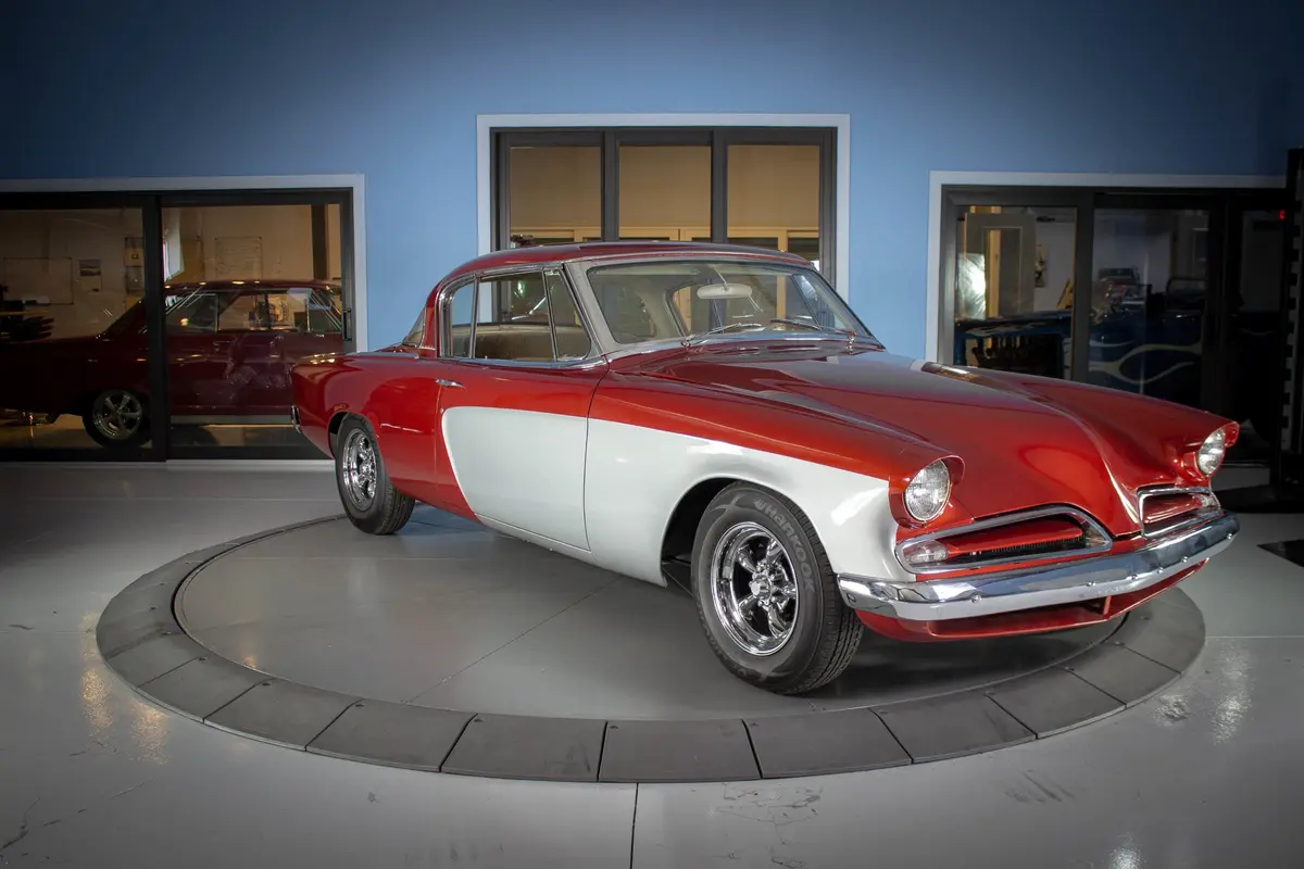Vehicle photo 8
