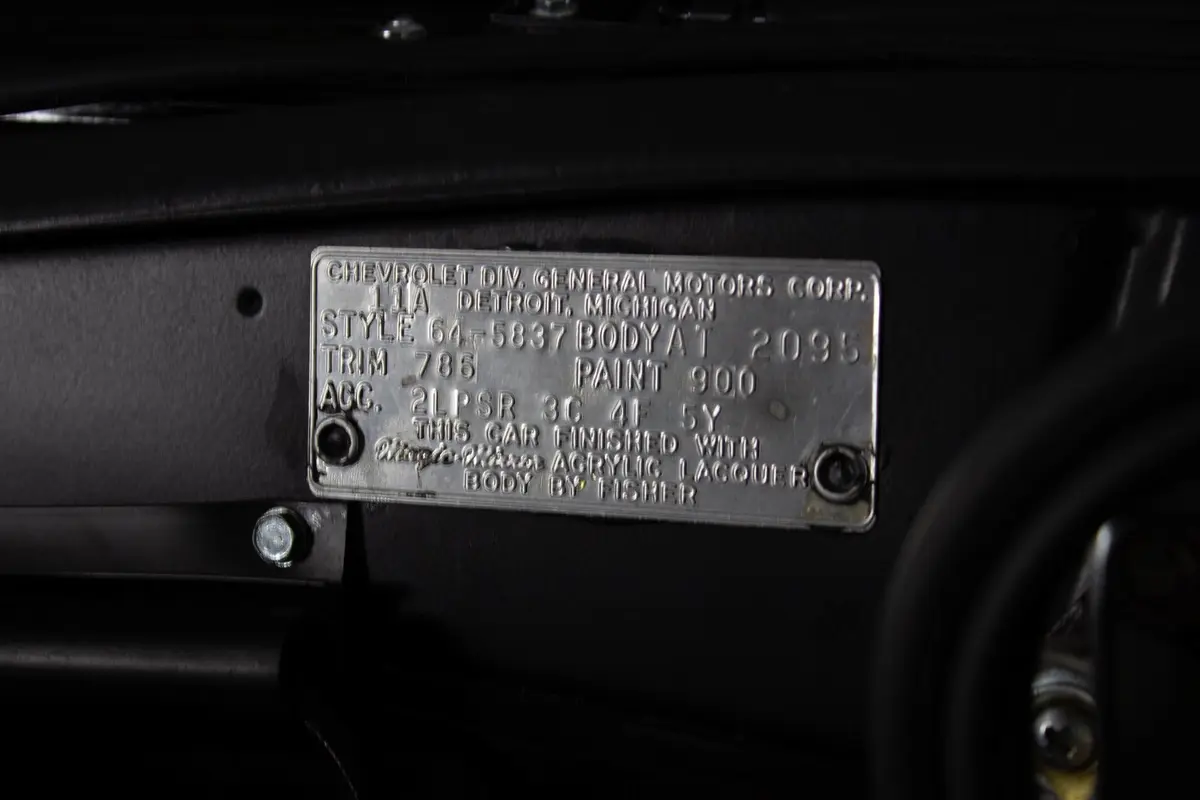 Vehicle photo 32