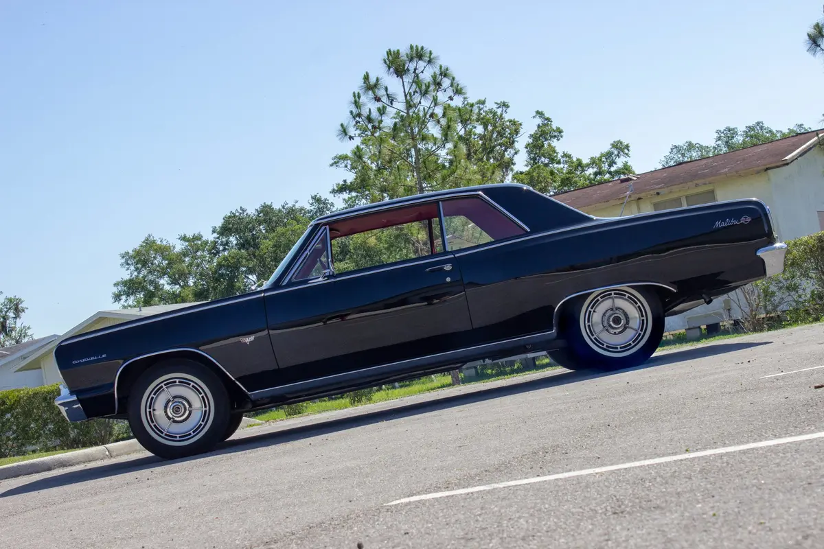 Vehicle photo 41