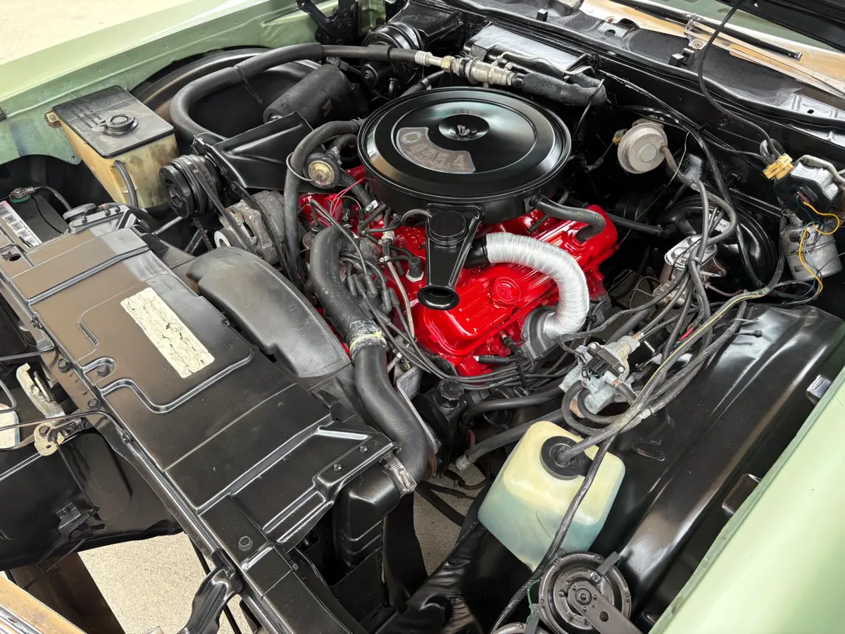Vehicle photo 33