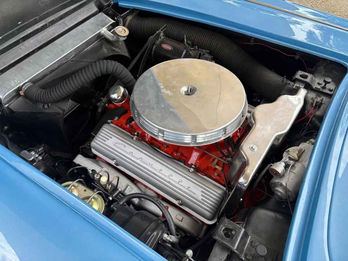 Vehicle photo 29