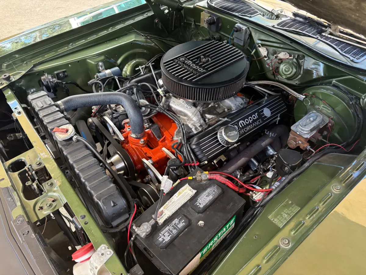 Vehicle photo 27