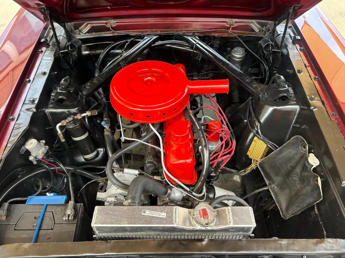 Vehicle photo 15