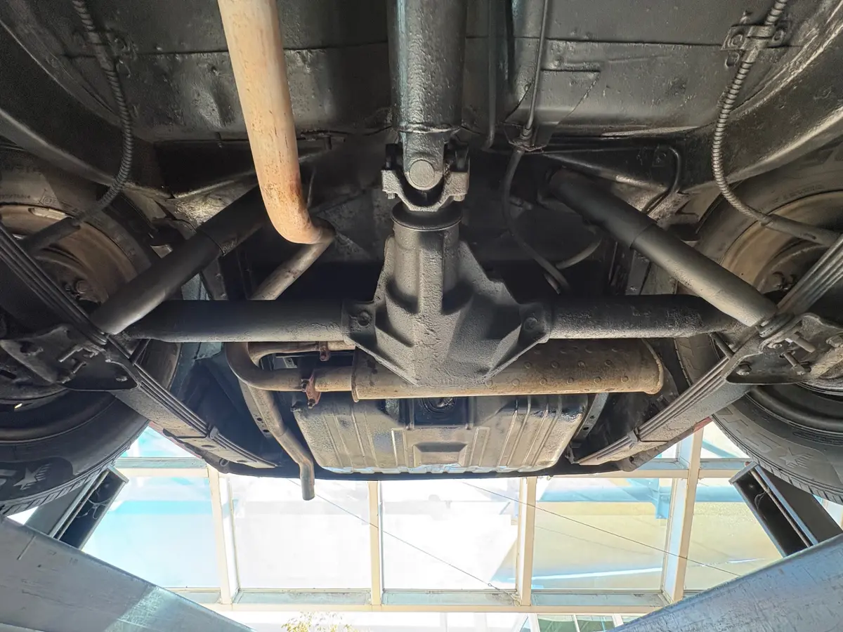 Vehicle photo 56