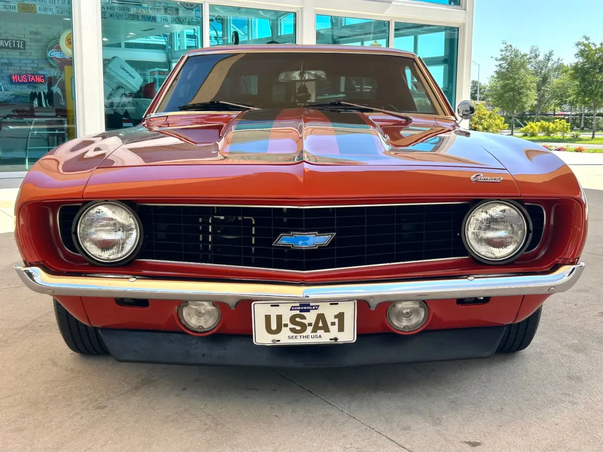 Vehicle photo 2