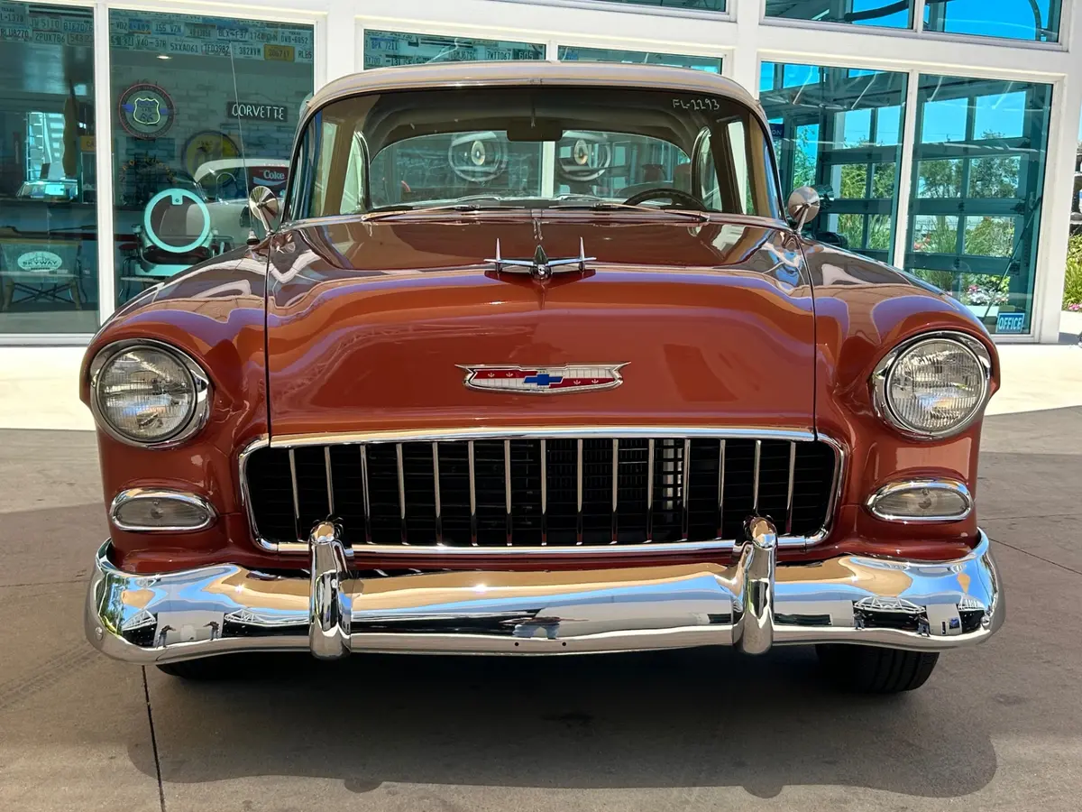 Vehicle photo 2