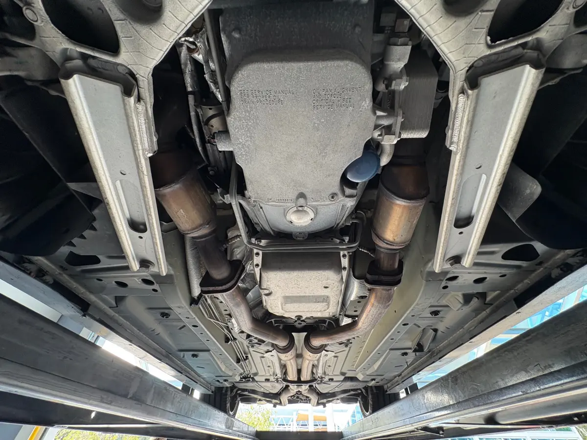 Vehicle photo 55