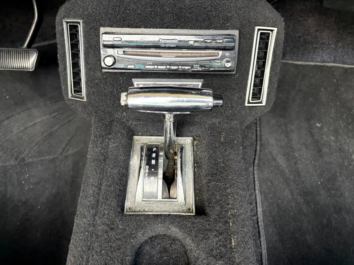 Vehicle photo 48