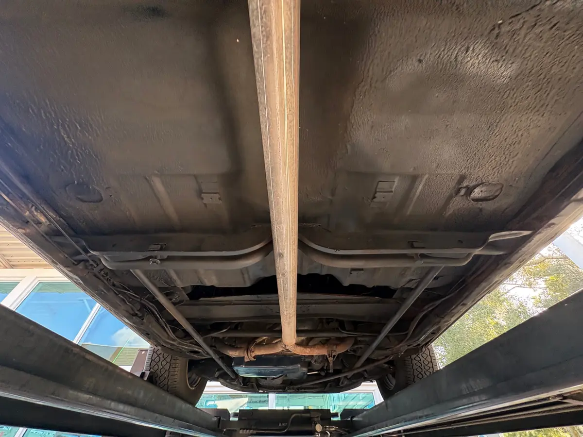 Vehicle photo 56