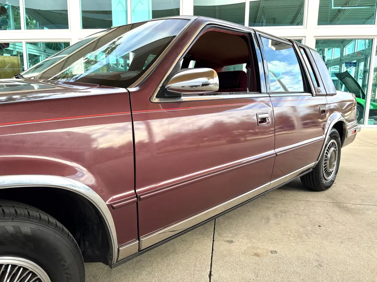 Vehicle photo 14