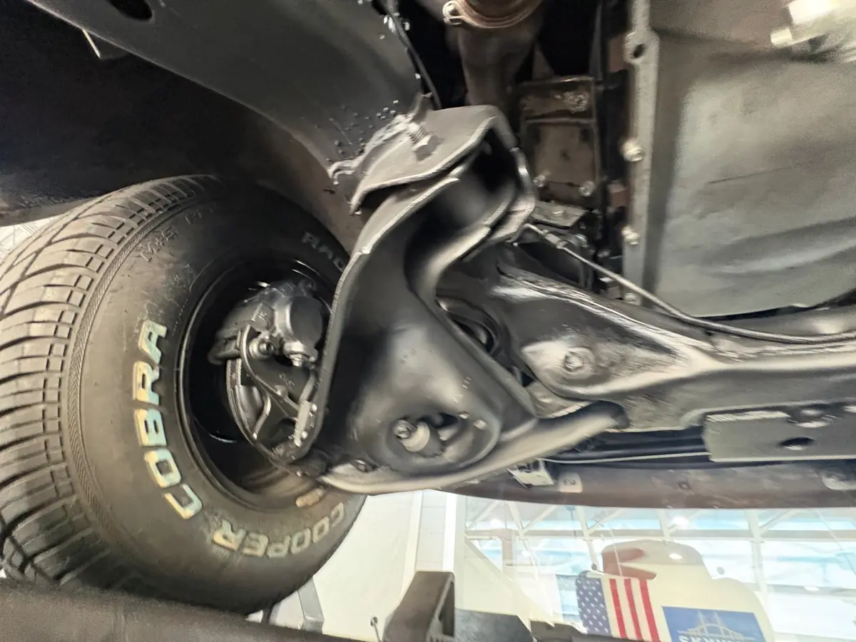 Vehicle photo 48