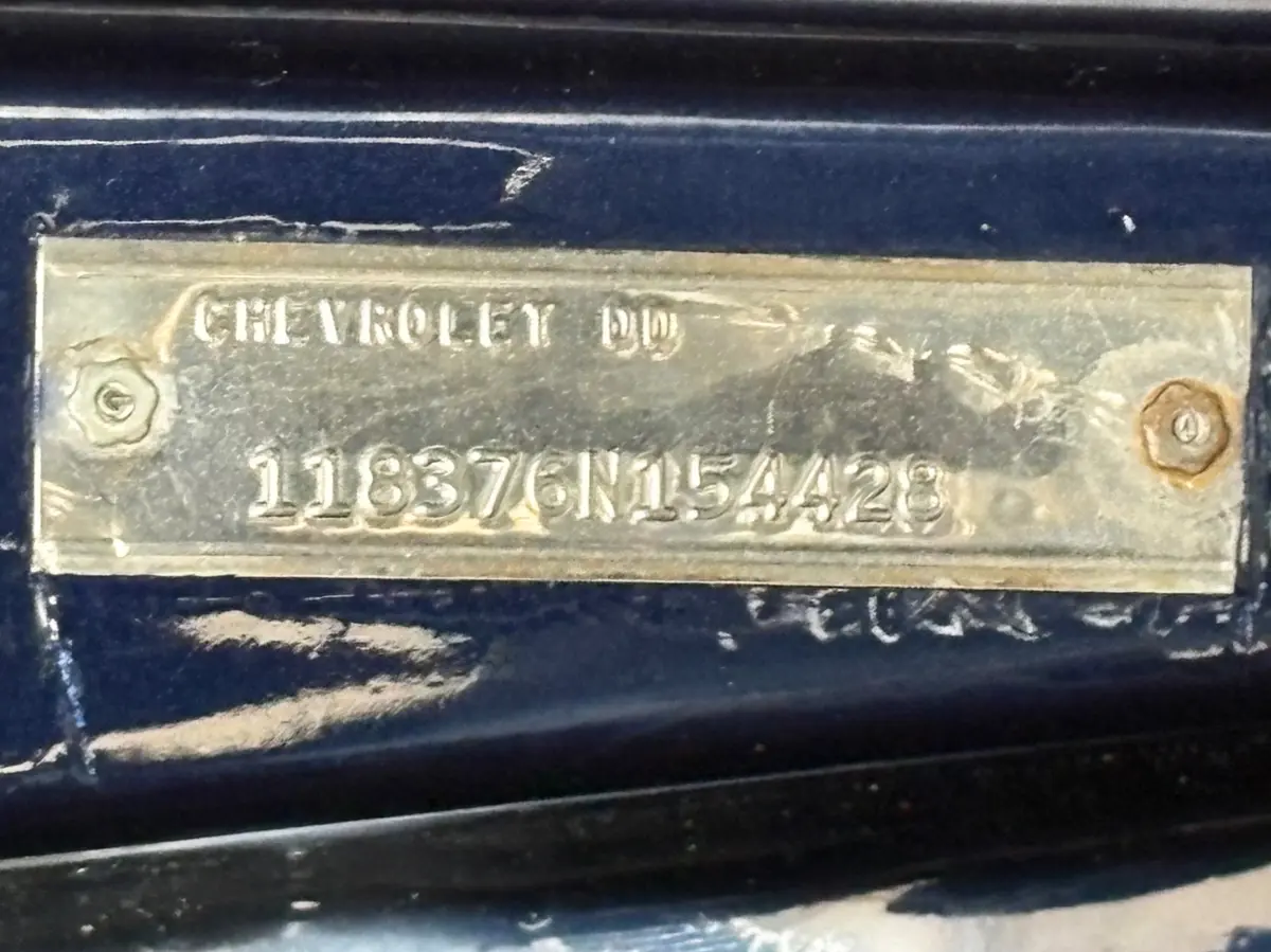 Vehicle photo 22