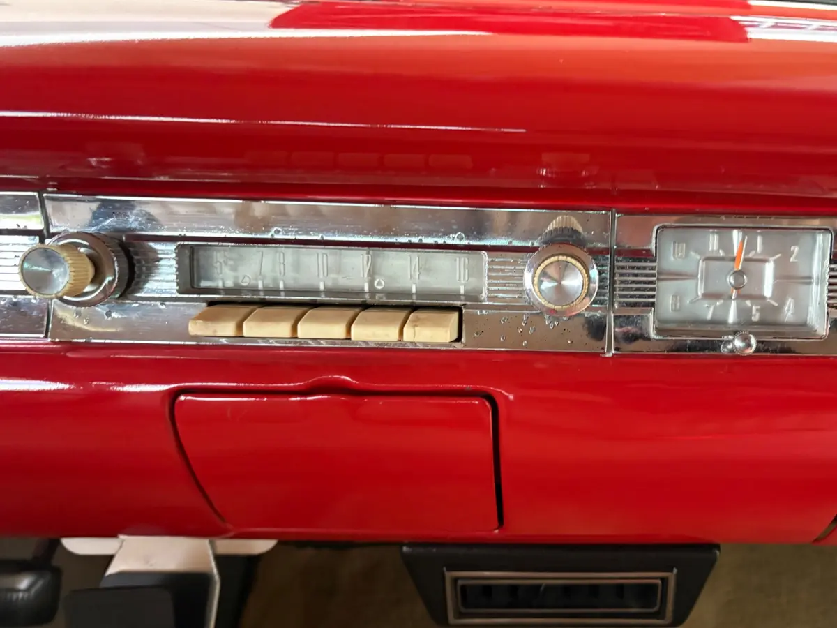 Vehicle photo 40