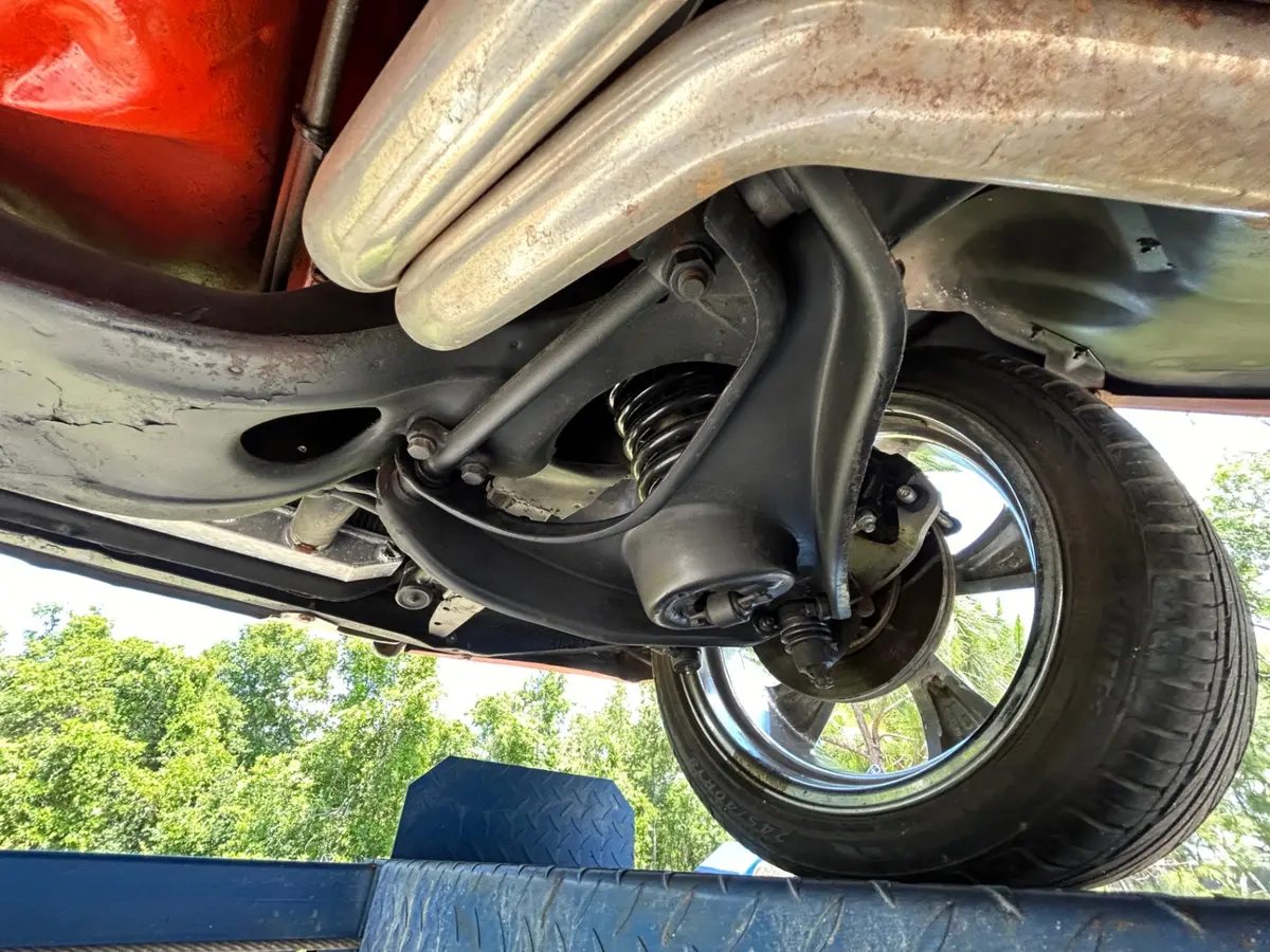 Vehicle photo 47
