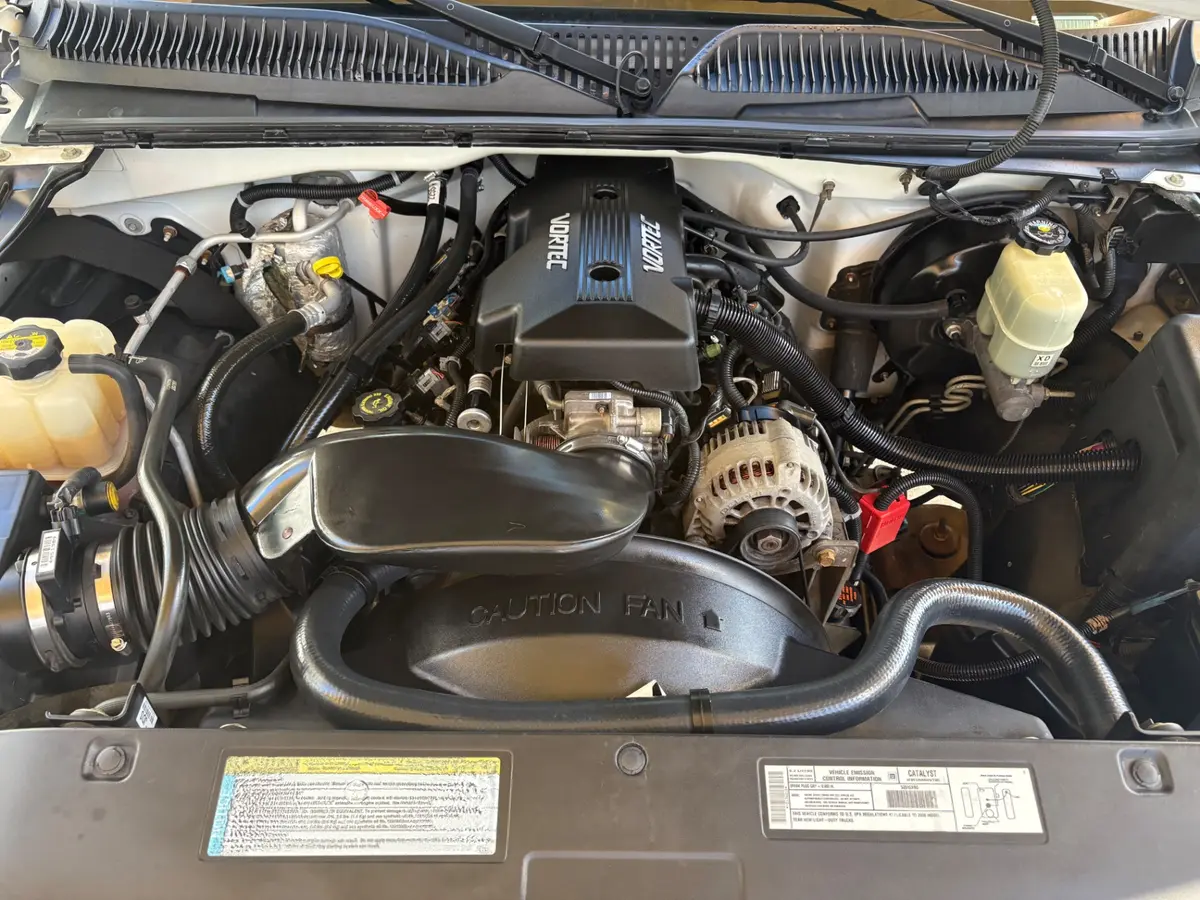 Vehicle photo 29