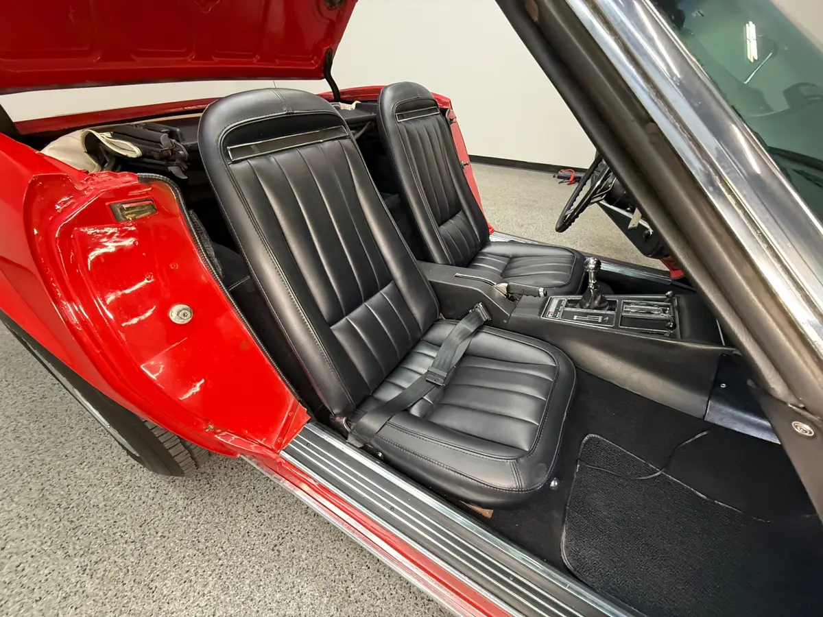 Vehicle photo 49