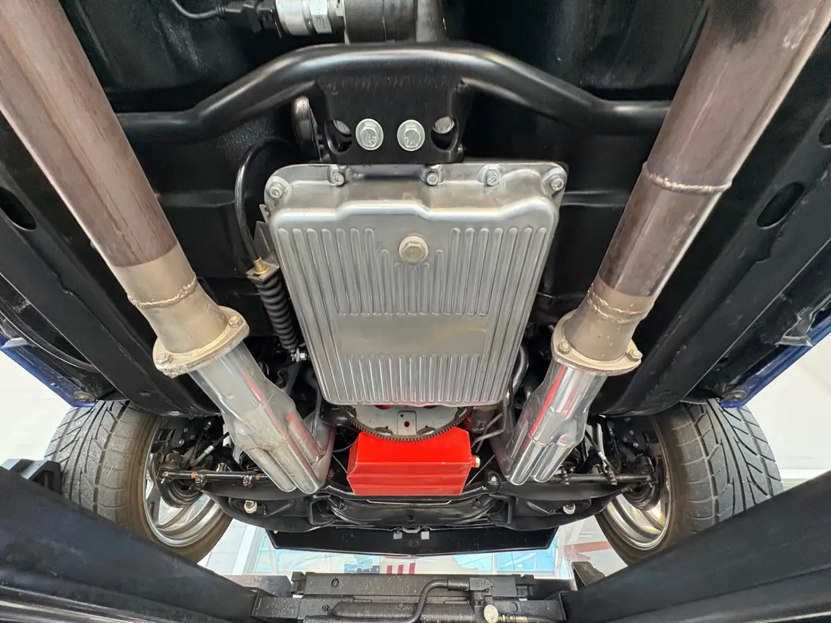 Vehicle photo 48