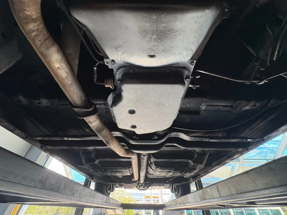 Vehicle photo 64