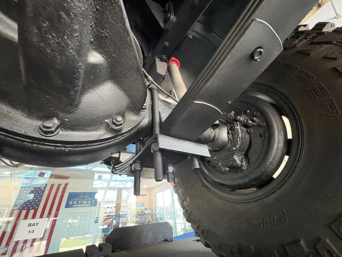 Vehicle photo 50